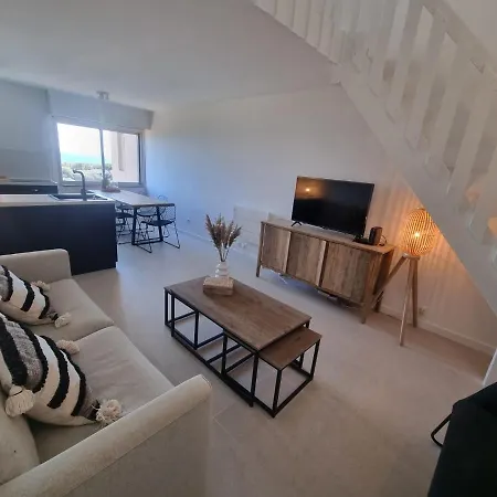 Appartement : 2 Au Bord Des Falaises