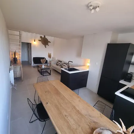: 2 Au Bord Des Falaises Appartement